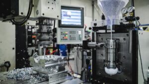 cnc machining vs injection molding